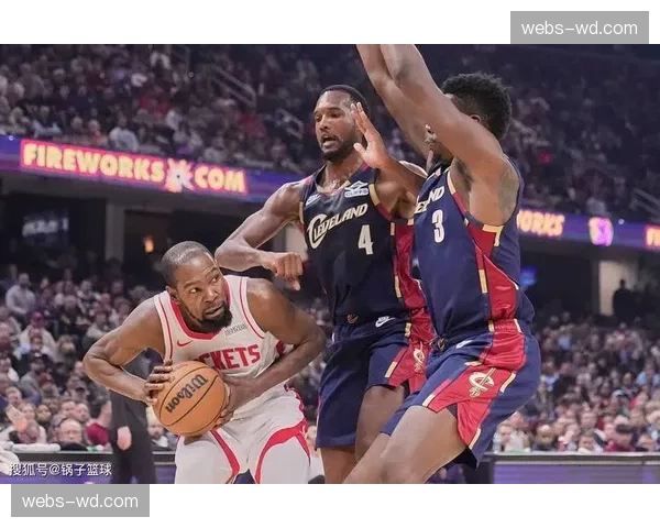 杜兰特接球投篮效率稳定 火箭战术执行重要终结点
